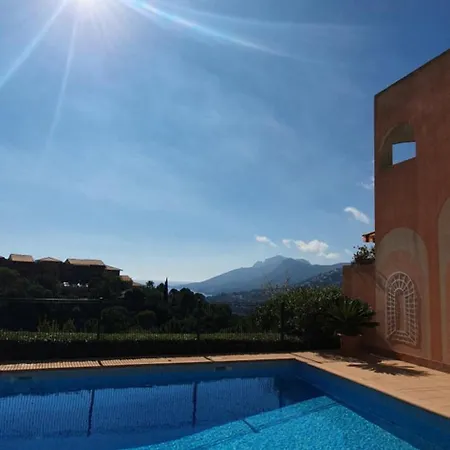 New Architect's Studio With Pool And Sea View Apartment